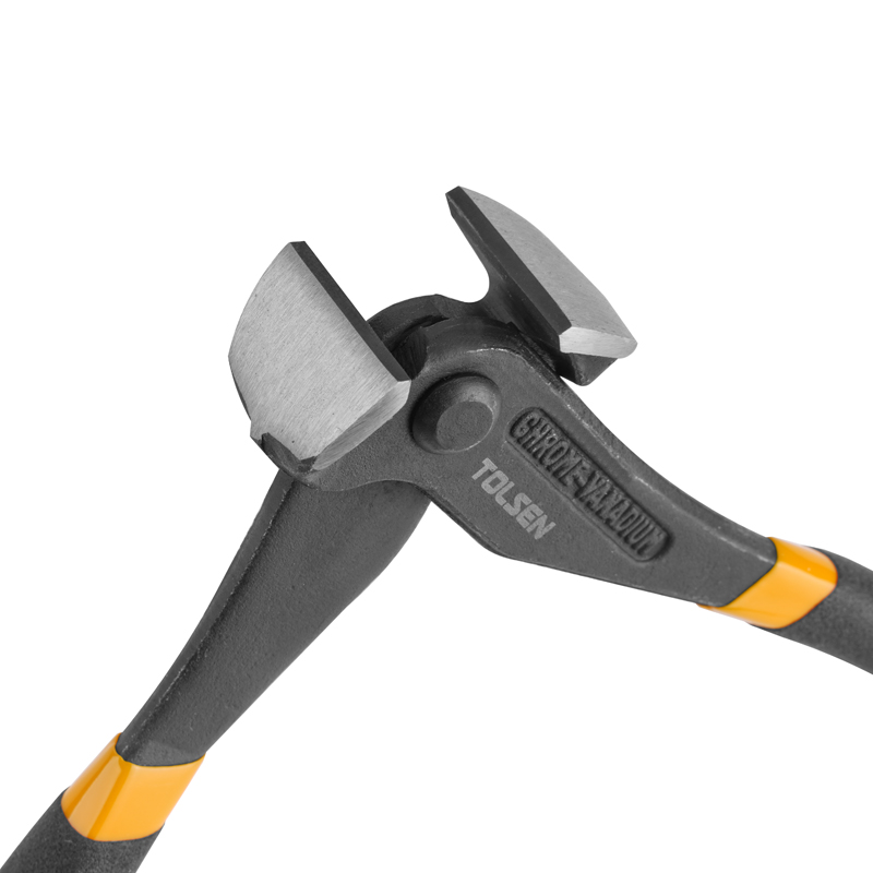 Close-up of Tolsen 7 inch end cutting pincer head