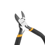 Tolsen 4.5 inch mini diagonal cutting pliers, close-up of jaws