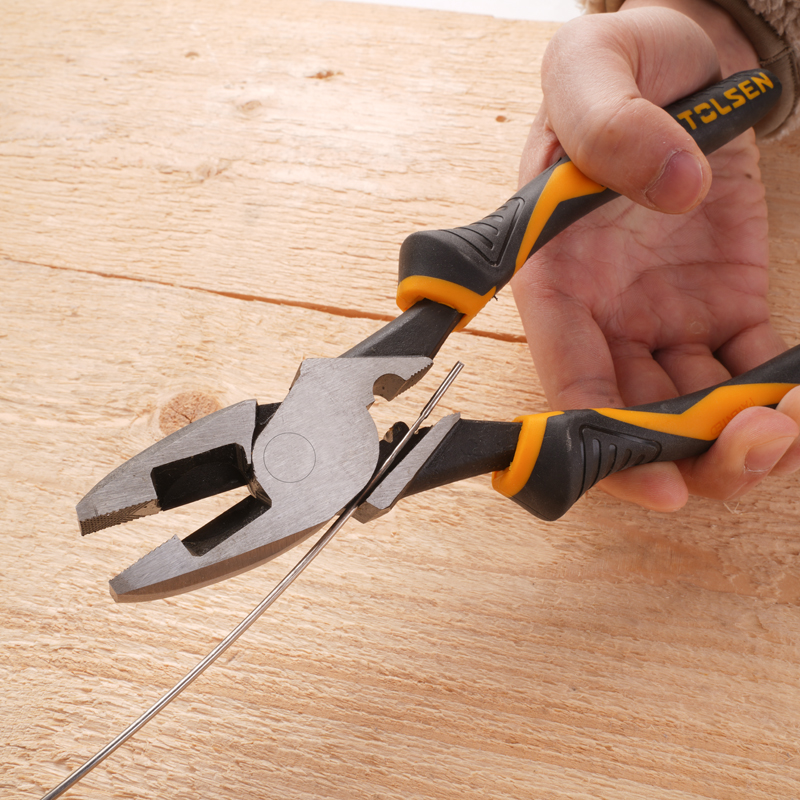 Close-up of Tolsen high leverage lineman's pliers side cutting wire